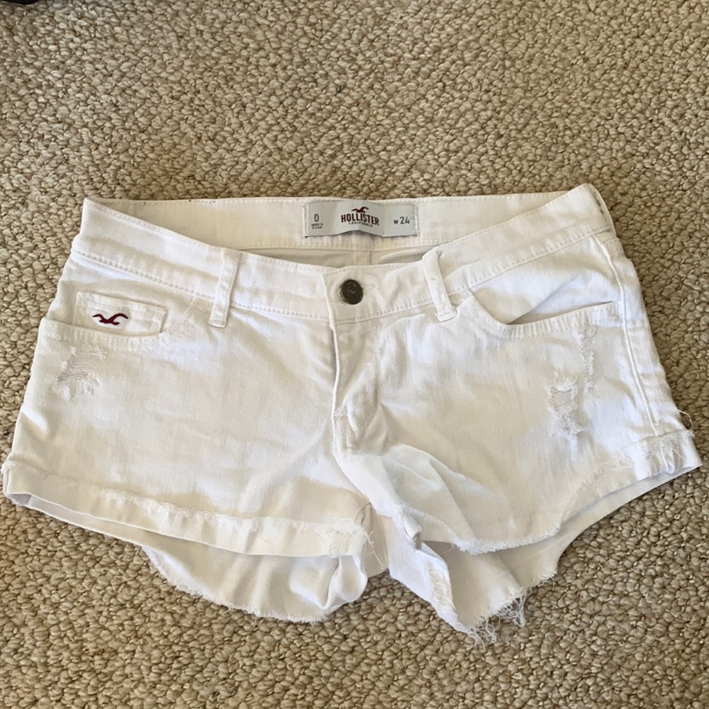 Hollister Low Rise White Shorts